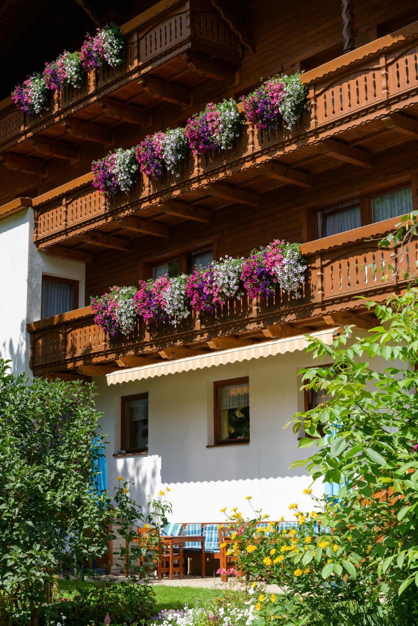 Hotel Gsallbach เคาเนอร์ทาล ภายนอก รูปภาพ